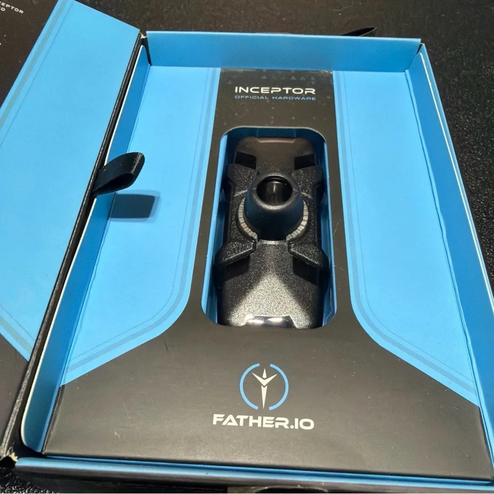 Smartphone VR Headset - Black and Blue